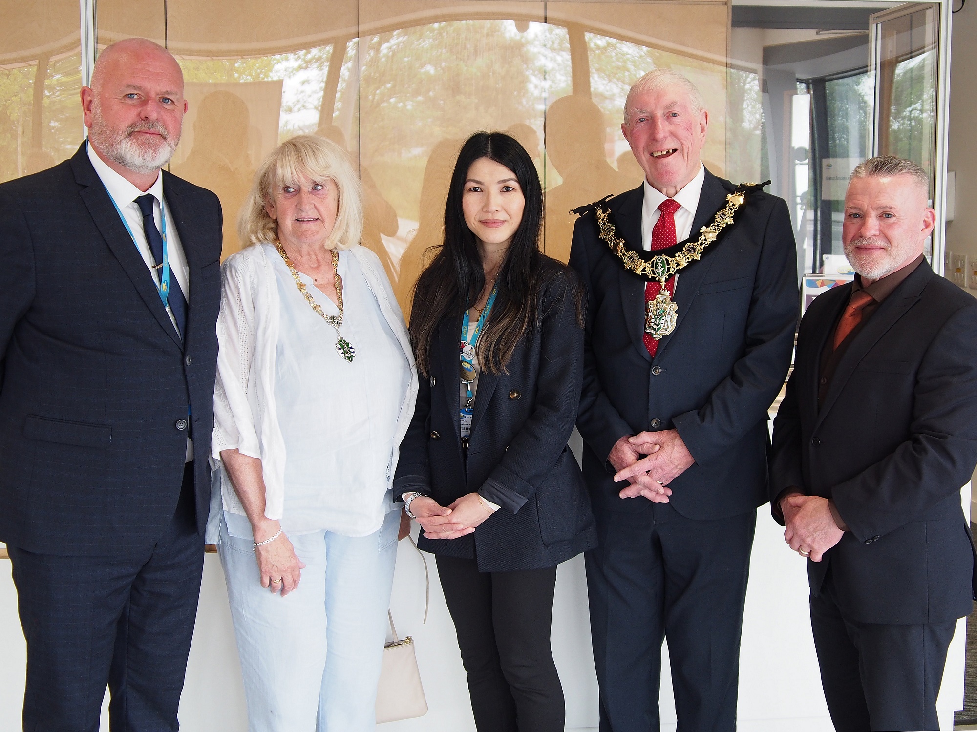 The Mayor and Mayoress of Wirral with Wirral Met representatives